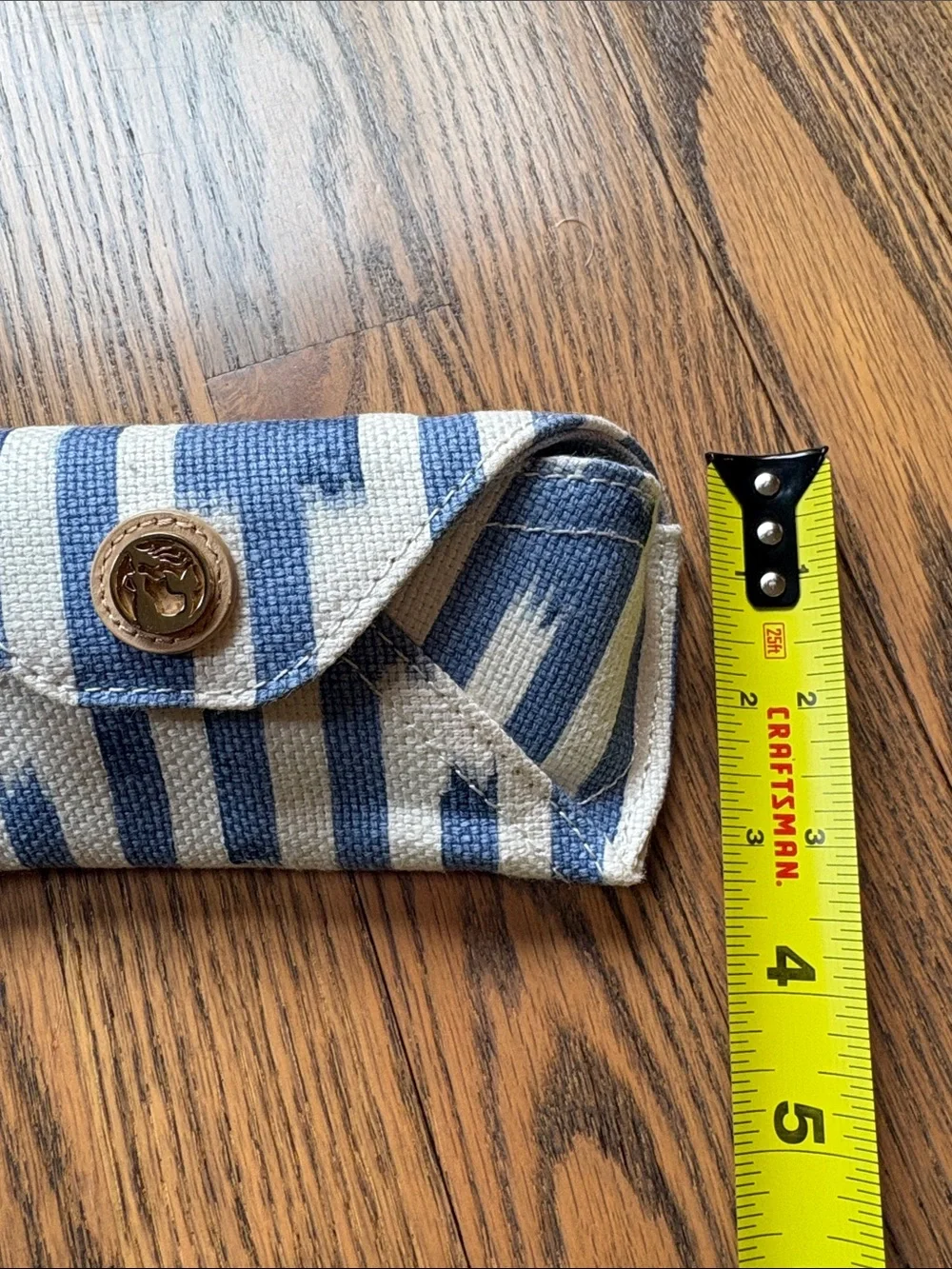 Spartina blue and white glasses/sunglasses case